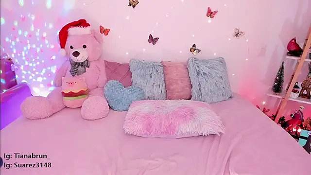 Zara uwu  online show from 12.31.24