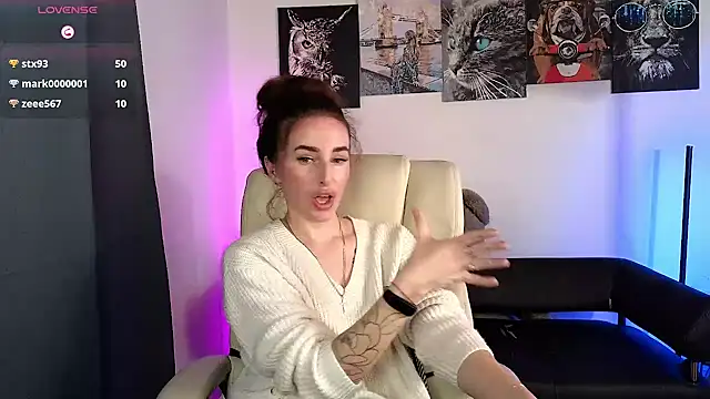 xx adrihanna xx online show from 02.19.25