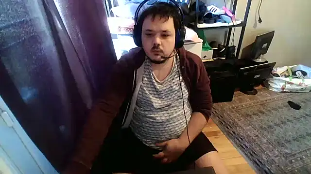 Snapshot of Bebemickey75 chatting on 01.27.25 Bebemickey75 online show from 01.27.25