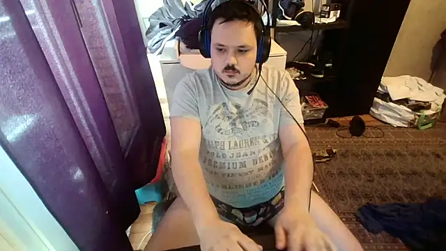 Snapshot of Bebemickey75 chatting on 03.08.25 Bebemickey75 online show from 03.08.25