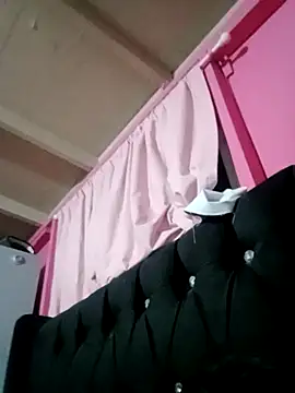 Snapshot of mijito30 chatting on 10.20.25 mijito30 online show from 10.20.25