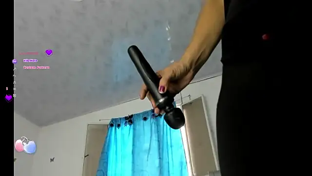 Snapshot of Angelblue_ chatting on 12.18.24 Angelblue online show from 12.18.24