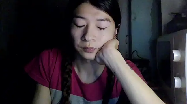 CarlyJoy online show from 02.17.25