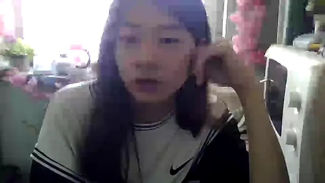 CarlyJoy online show from 10.07.25