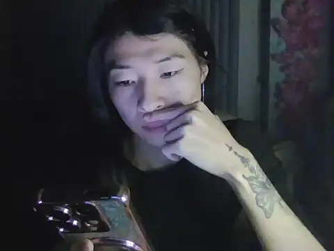 CarlyJoy online show from 11.01.25