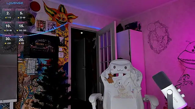 Sunny Mouse  online show from 12.25.24