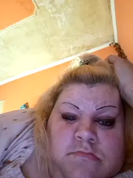 Snapshot of ducicsajsziii chatting on 12.10.24 ducicsajsziii online show from 12.10.24