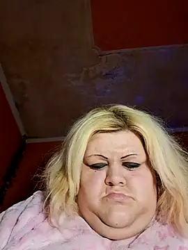 Snapshot of ducicsajsziii chatting on 02.20.25 ducicsajsziii online show from 02.20.25