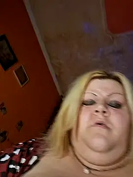 Snapshot of ducicsajsziii chatting on 02.21.25 ducicsajsziii online show from 02.21.25