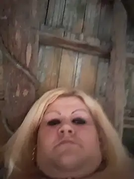 Snapshot of ducicsajsziii chatting on 03.07.25 ducicsajsziii online show from 03.07.25