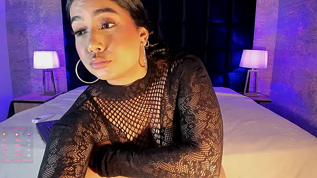 Snapshot of Gaby_Blaze chatting on 02.28.25 Gaby Blaze online show from 02.28.25