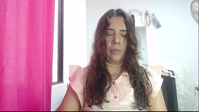 Snapshot of Victoria_meester chatting on 01.11.25 Victoria meester online show from 01.11.25