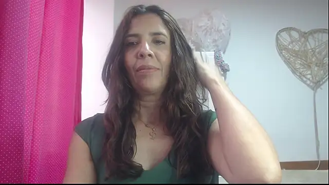 Snapshot of Victoria_meester chatting on 02.04.25 Victoria meester online show from 02.04.25