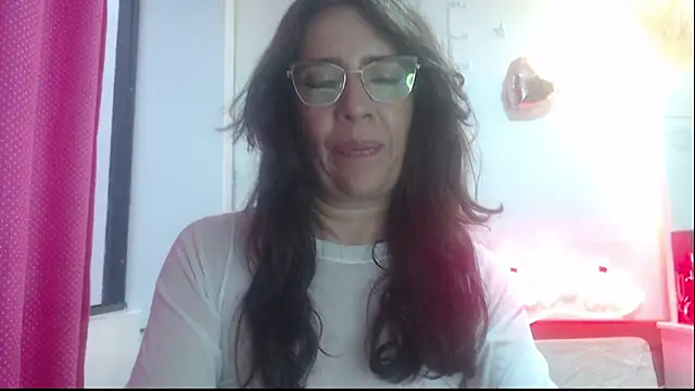 Snapshot of Victoria_meester chatting on 03.16.25 Victoria meester online show from 03.16.25