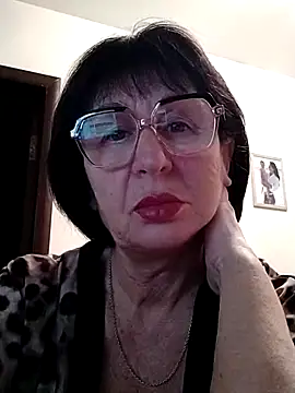 Snapshot of AlbinaXPretty chatting on 12.05.24 AlbinaXPretty online show from 12.05.24