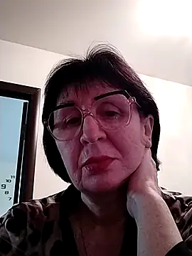 Snapshot of AlbinaXPretty chatting on 02.02.25 AlbinaXPretty online show from 02.02.25