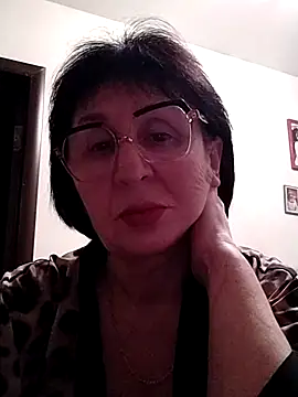 Snapshot of AlbinaXPretty chatting on 02.02.25 AlbinaXPretty online show from 02.02.25