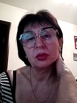 Snapshot of AlbinaXPretty chatting on 02.03.25 AlbinaXPretty online show from 02.03.25