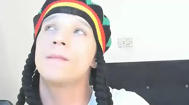 Snapshot of angelcortes chatting on 12.06.24 angelcortes online show from 12.06.24