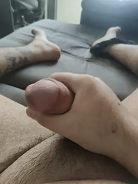 Snapshot of pete_97 chatting on 01.25.25 pete 97 online show from 01.25.25