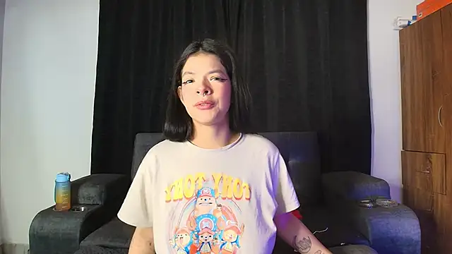 yungelitamor  online show from 09.22.25