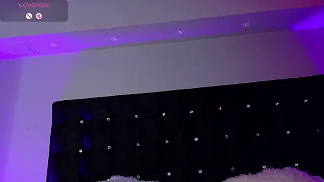 Snapshot of charlotteeruss chatting on 02.09.25 charlotteeruss online show from 02.09.25