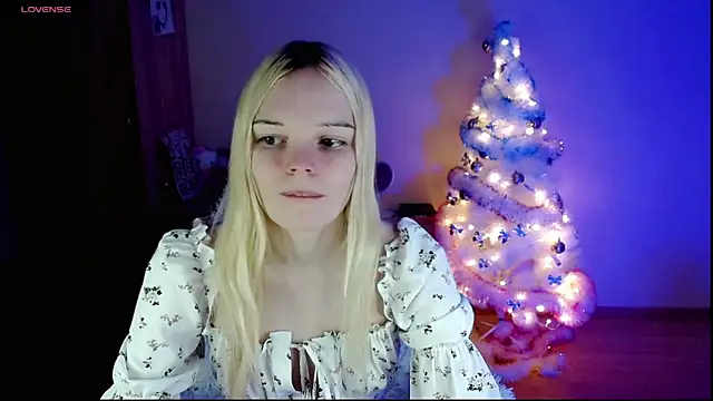 Emily Nyaffee online show from 01.11.25