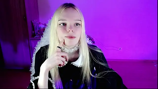 Emily Nyaffee online show from 01.23.25