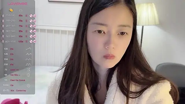 A-xena online show from 02.19.25