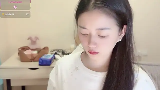 A-xena online show from 11.15.25