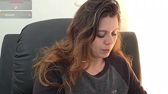 Snapshot of irinasweet27 chatting on 10.01.25 irinasweet27 online show from 10.01.25
