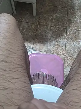 Snapshot of surfer_fun29 chatting on 03.13.25 surfer fun29 online show from 03.13.25