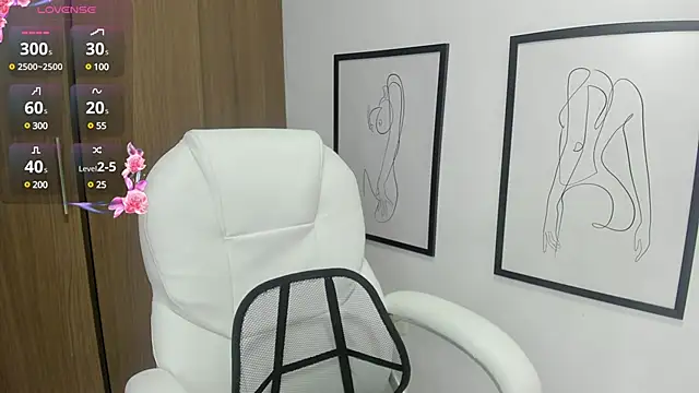 Snapshot of cutewhitneyr chatting on 01.29.25 cutewhitneyr online show from 01.29.25