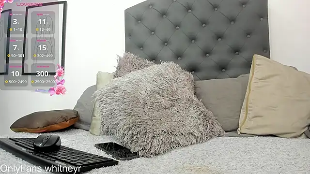 Snapshot of cutewhitneyr chatting on 02.10.25 cutewhitneyr online show from 02.10.25