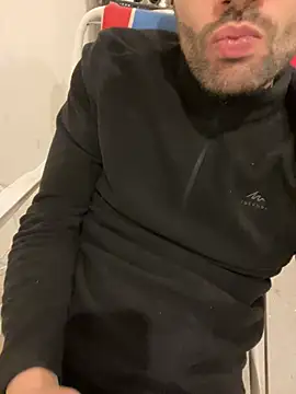 Snapshot of athenphysics chatting on 01.07.25 athenphysics online show from 01.07.25