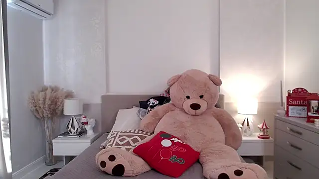 Smileyouarehere online show from 01.16.25