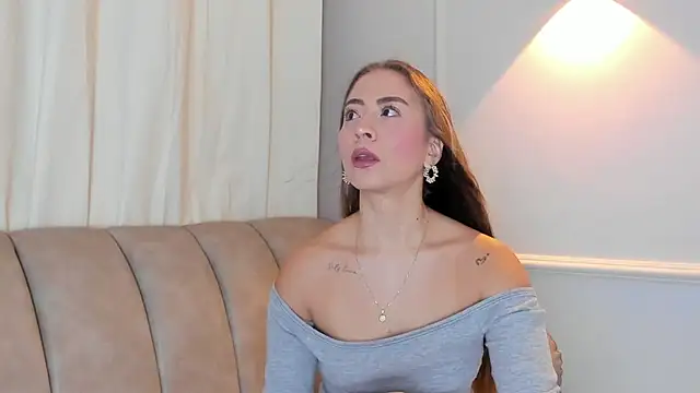 Snapshot of Lia_walton chatting on 02.12.25 Lia walton online show from 02.12.25