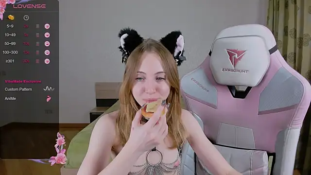 Cowell Adelina online show from 03.10.25