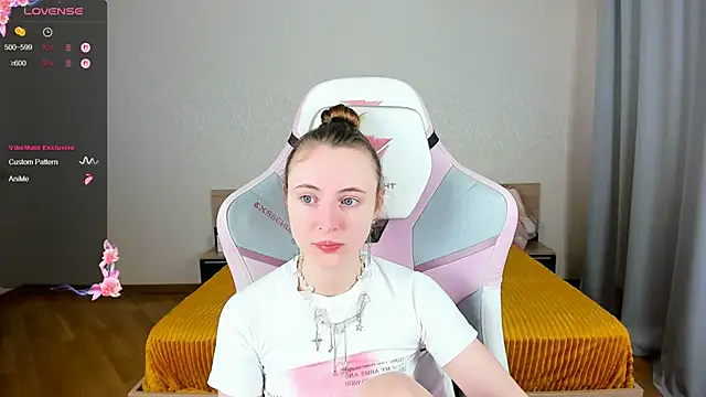 Cowell Adelina online show from 10.26.25