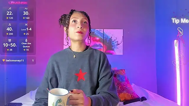 Snapshot of IsabellaSpencer chatting on 10.16.25 IsabellaSpencer online show from 10.16.25