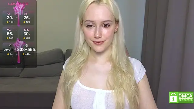 Snapshot of CaseyLabow chatting on 02.13.25 CaseyLabow online show from 02.13.25