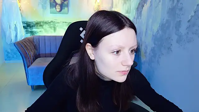 Snapshot of VeliraBraitberg chatting on 12.19.24 VeliraBraitberg online show from 12.19.24