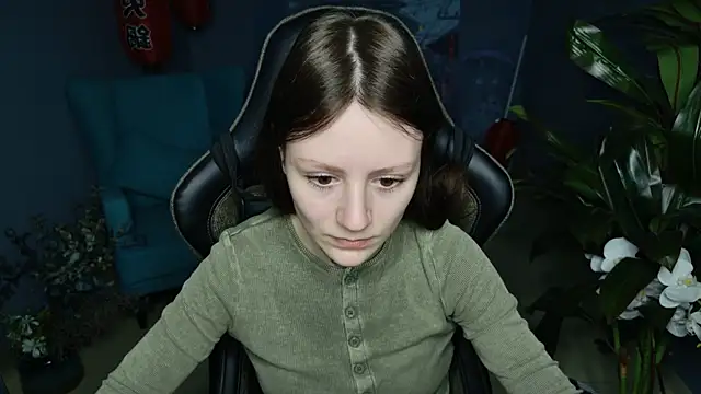 Snapshot of VeliraBraitberg chatting on 03.05.25 VeliraBraitberg online show from 03.05.25