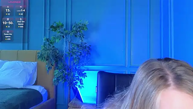 milly shy online show from 10.21.25