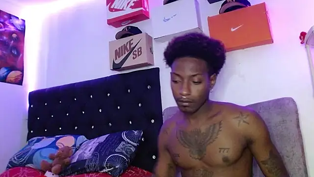 king  Black online show from 02.05.25