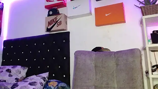 king  Black online show from 02.22.25