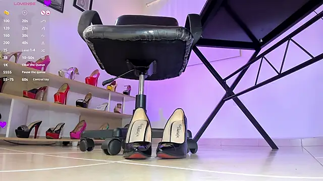 violettastrada online show from 02.08.25