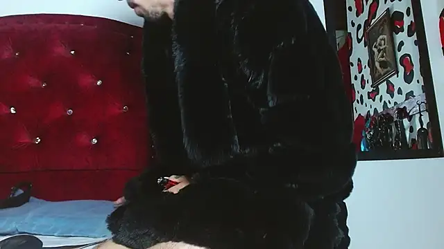 Snapshot of Aaron_BigDickxxx chatting on 12.12.24 Aaron BigDickxxx online show from 12.12.24