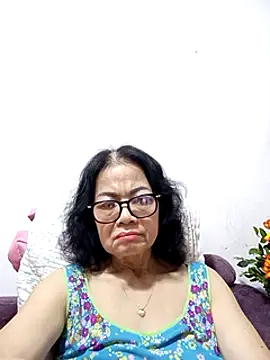 Snapshot of Hotestlove chatting on 03.14.25 Hotestlove online show from 03.14.25