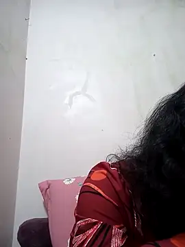 Snapshot of Hotestlove chatting on 03.17.25 Hotestlove online show from 03.17.25